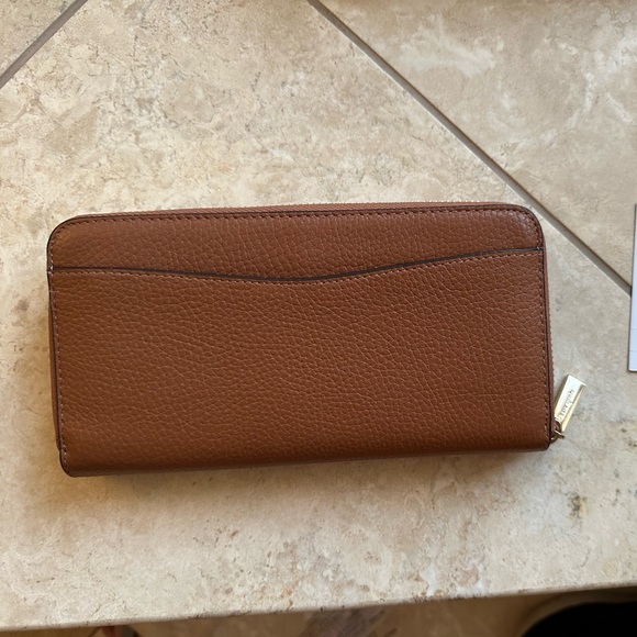 Kate Spade Leila Large Continental Wallet in warm gingerbread - Picture 4 of 5